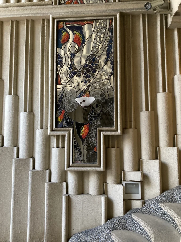 建築家・梵寿綱の代表作「マインド和亜」