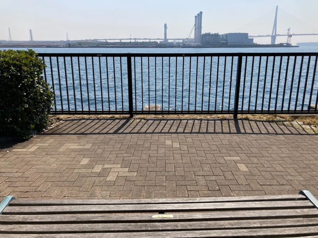 鉄オタ大好きな秘境駅「海芝浦駅」