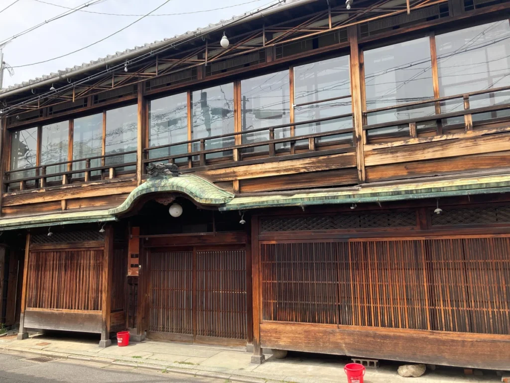 京都有数の色街・五条楽園