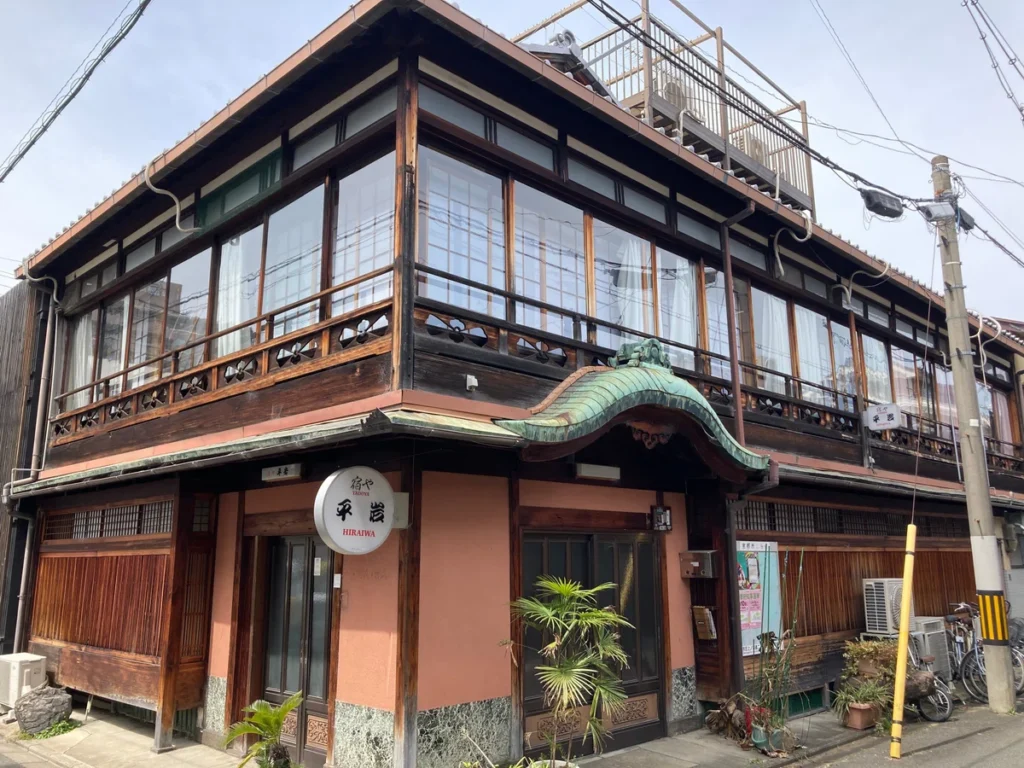 京都有数の色街・五条楽園