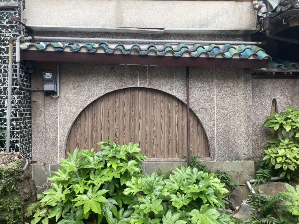 軍港の街・佐世保の勝富遊郭跡