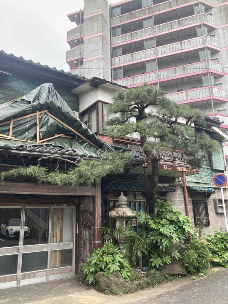 軍港の街・佐世保の勝富遊郭跡