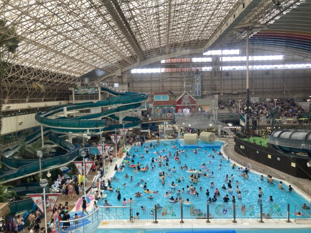 いわき湯本温泉のスパリゾートハワイアンズ