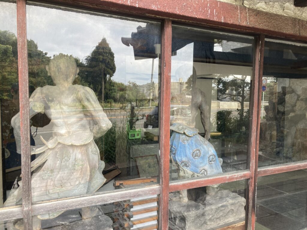 滋賀・彦根の廃墟テーマパーク「佐和山遊園」