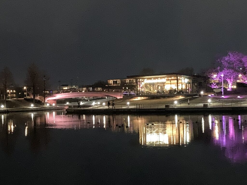 スターバックス コーヒー 富山環水公園店
