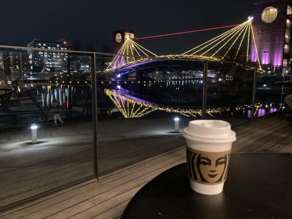 スターバックス コーヒー 富山環水公園店