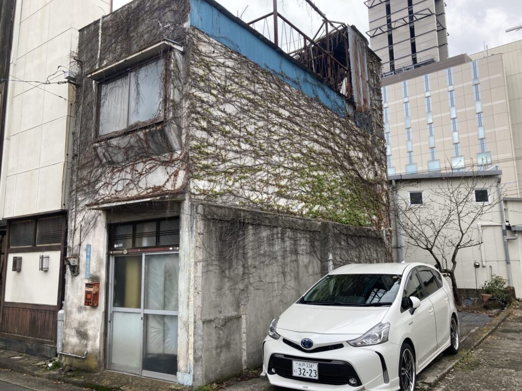 水戸の赤線・奈良屋町に残る建物。