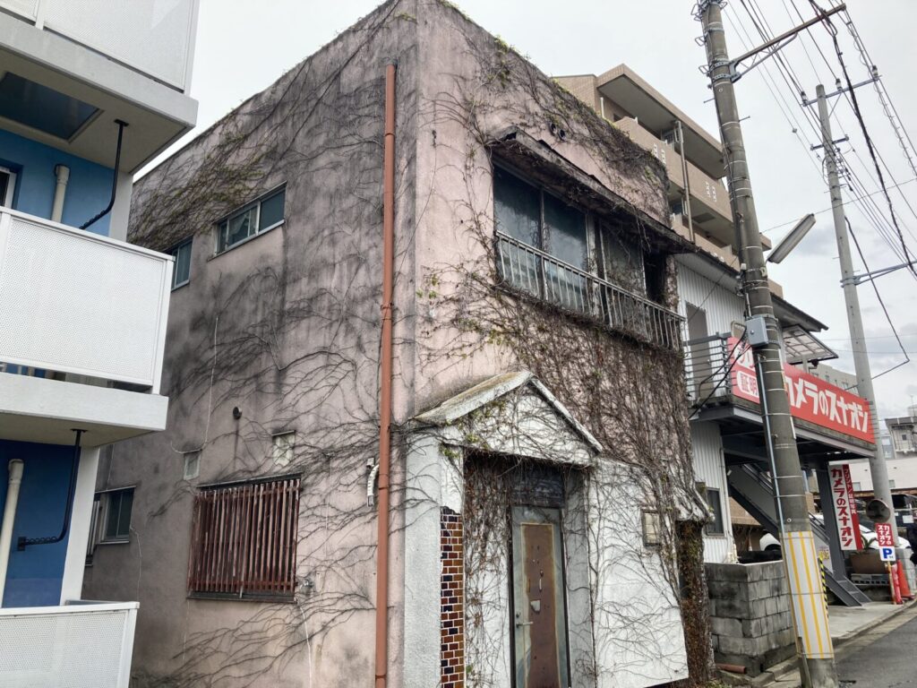 水戸の赤線・奈良屋町に残る建物。