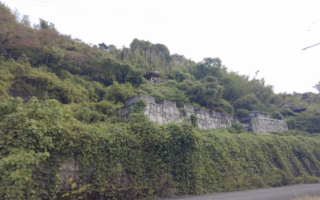 滋賀・彦根の廃墟テーマパーク「佐和山遊園」