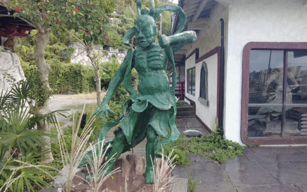 滋賀・彦根の廃墟テーマパーク「佐和山遊園」