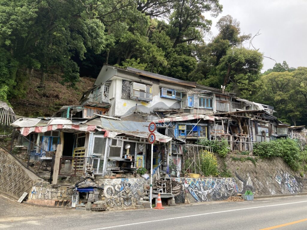 佐賀「びっくりハウス」