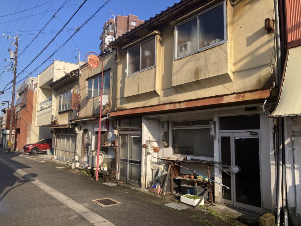 富山の昭和飲屋街「新世界」周辺