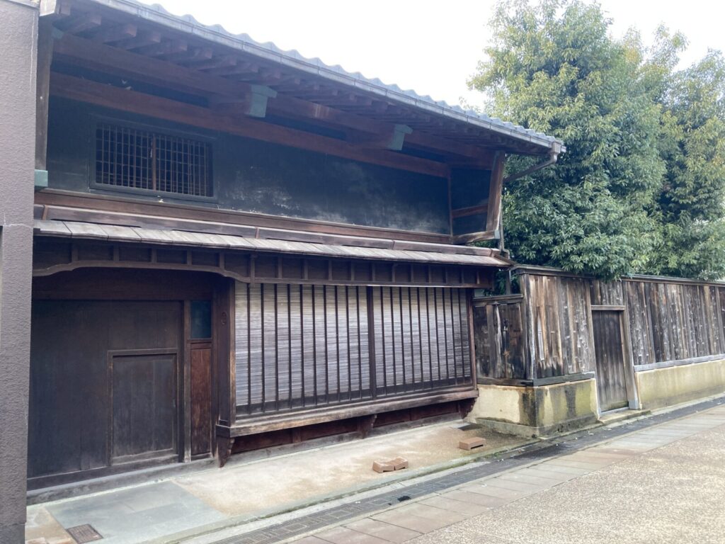 富山・岩瀬の街並み