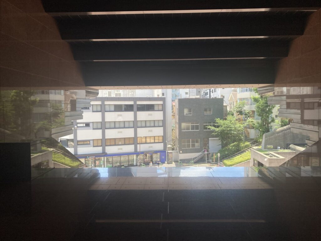 霊友会釈迦殿