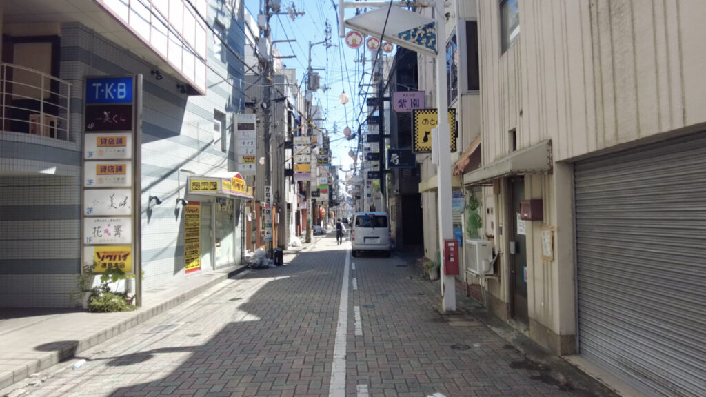 昭和レトロな飲み屋街
