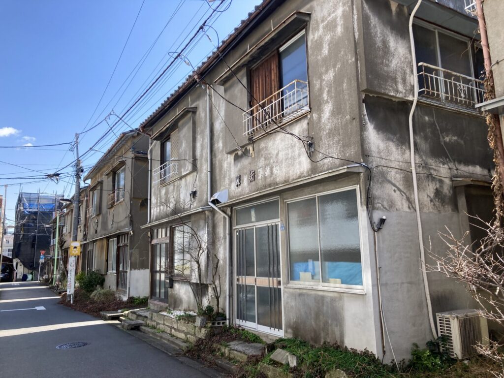 亀戸の年季の入った建物