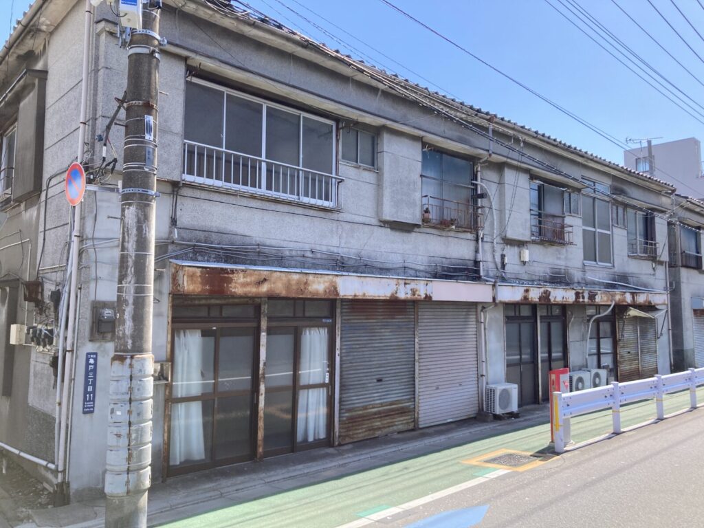 亀戸の年季の入った建物