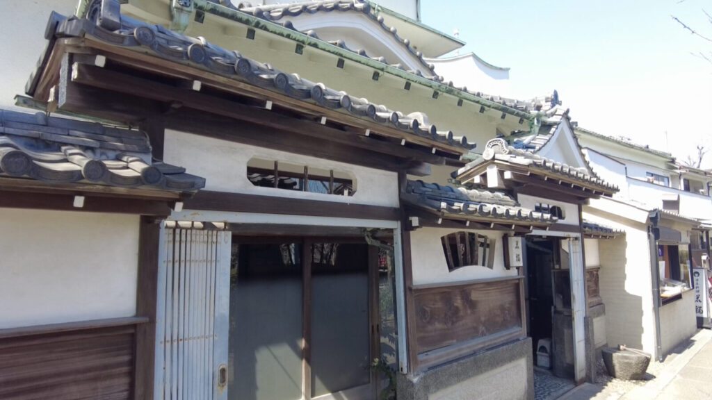 亀戸天神社内にある懐石料理店「若福」