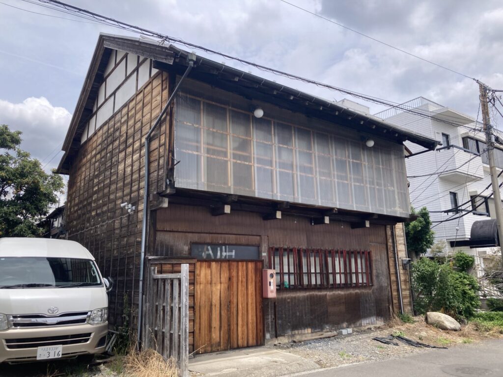 八王子・田町遊郭の元妓楼「蓬莱」