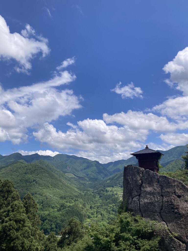 山形・山寺の納経堂